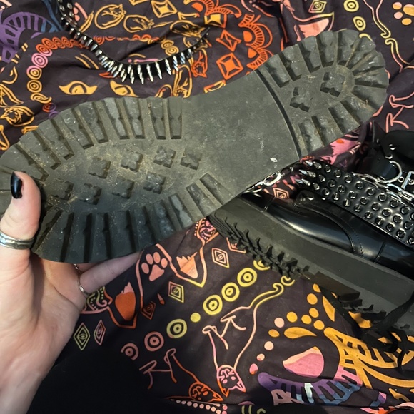 MOVING SALE CURRENT MOOD COMBAT BOOTS 8 EUC - Picture 2 of 5